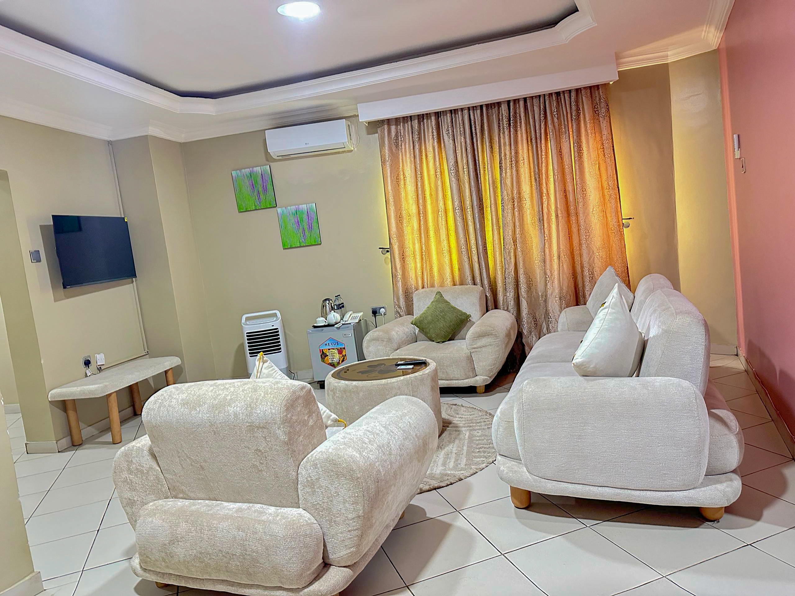 Business Suite gallery image